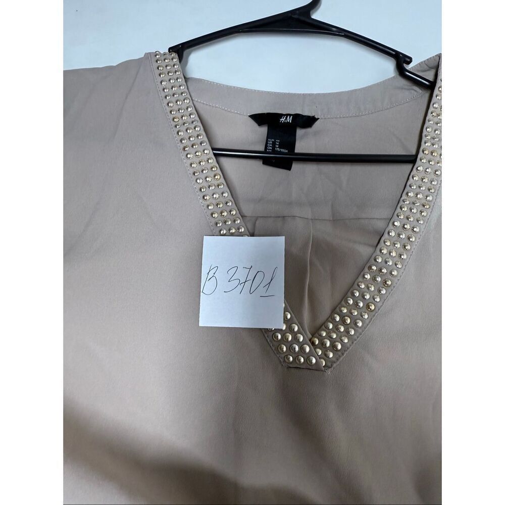 H&M Women’s Chiffon Vneck Blouse Tan Size 14 - Picture 10 of 10